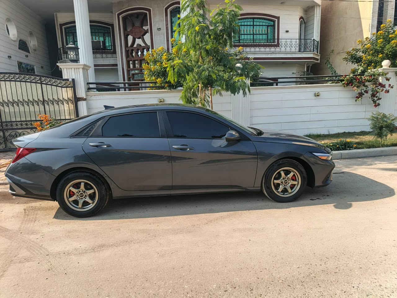 النترا موديل 2025 ماشيه 4000 بدون لوحات حادثه بدايت البنيد وجاملغ ربع منه ولباب الخلفي بيه بارد شويه مكفوله من الغوده وشواصي ودواخل مكاني بابل *********** السعر 168 وبيه مجال
