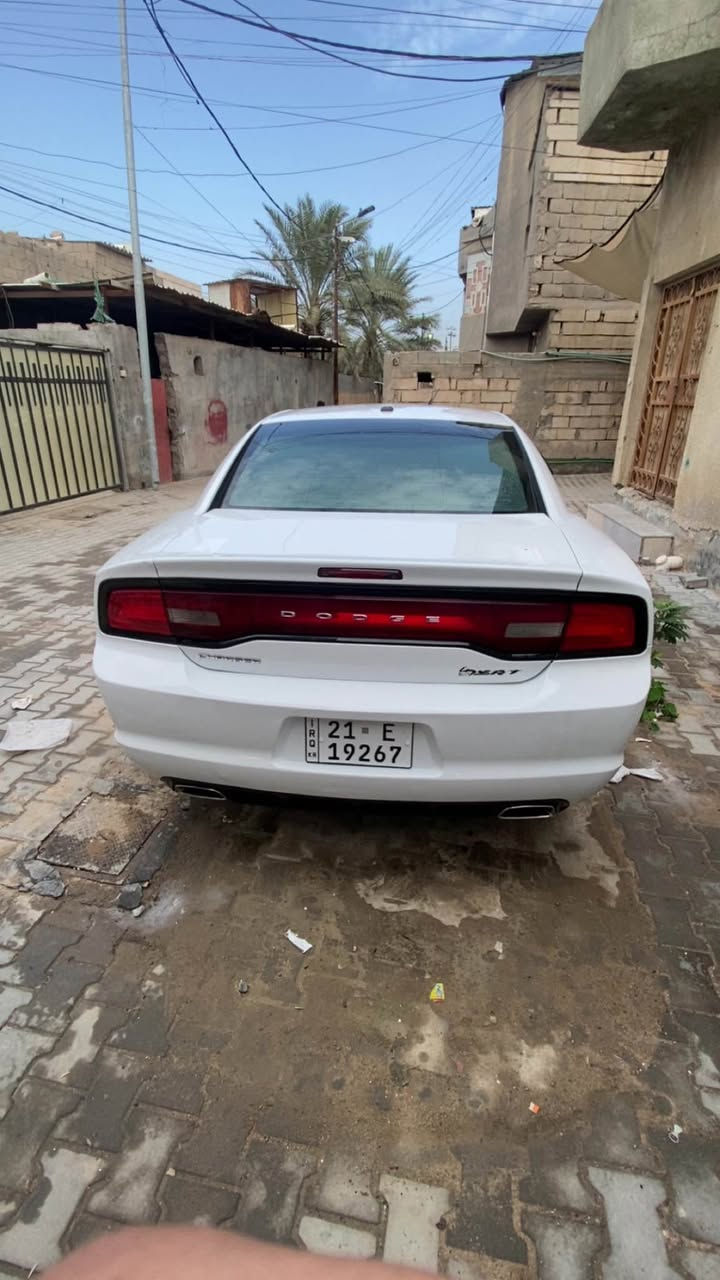 سلام عليكم للبيع :
دوج جارجر موديل 2011 كفاله عامه  بيها ملاحضات يعني البدي شوف العين كنديه جاهزه كير مكينه حداده تخم تاير تبريد فول مواصفاة شاشه تنته كير كصبه فول الفول جاهزه باسمي السياره رقم سليمانيه سنويه منتهيه مكان السياره بصره - مطيحة 
السعر 150 وبيها مجال 
للاتصال *********** البصرة, العراق
