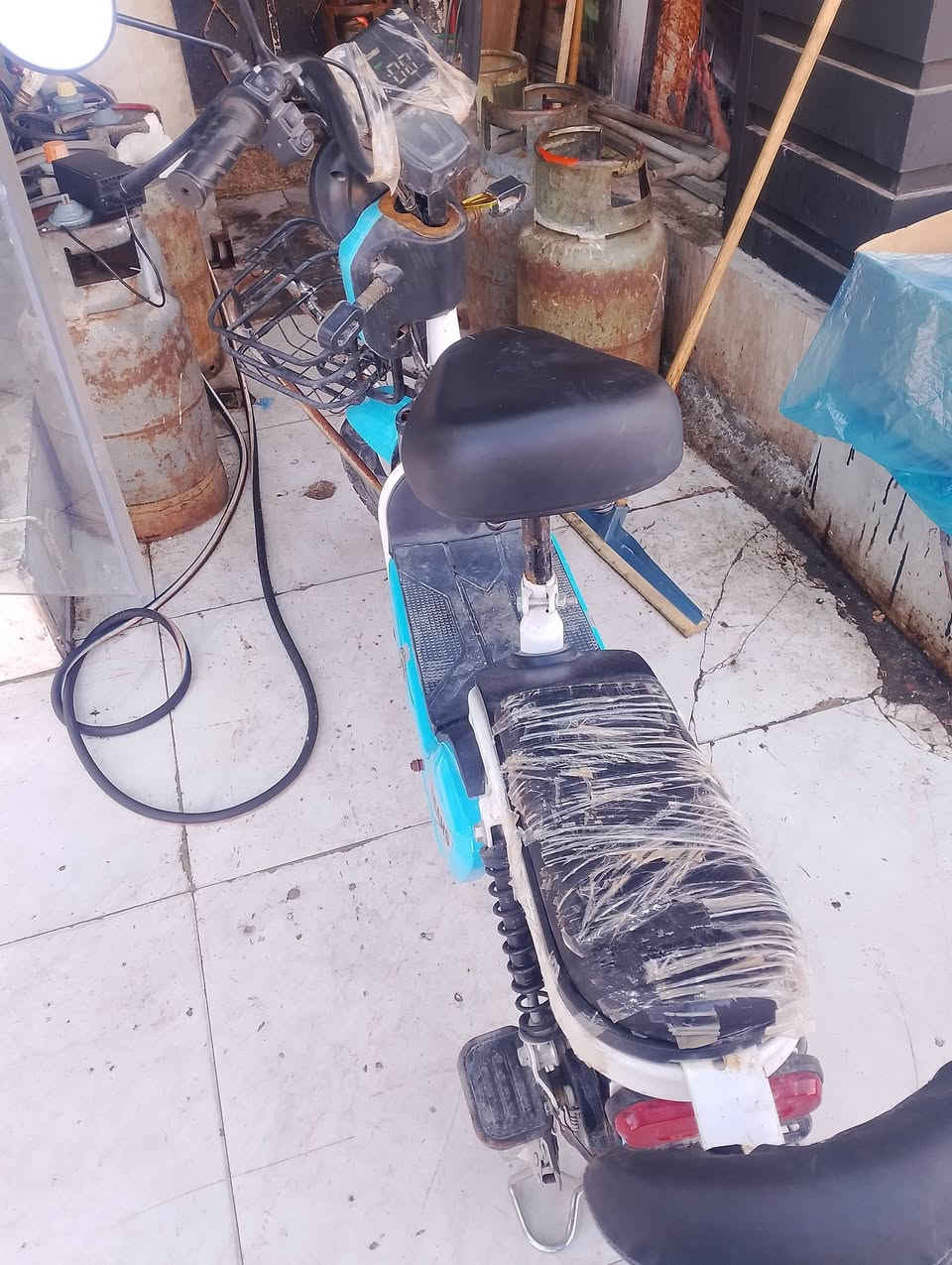 سلام عليكم عندي ماطور شحن للبيع نضيف ايعيب مابي بل شرط سرعه مالته 99بطاريه زين بيع ئه و مرواسه السعر مالته 125بيمجال للطيبين


**إذا كنت صاحب هذا الإعلان وتريد حذفه لأي سبب، رجاءا أرسل رسالة إلى الدعم الفني**