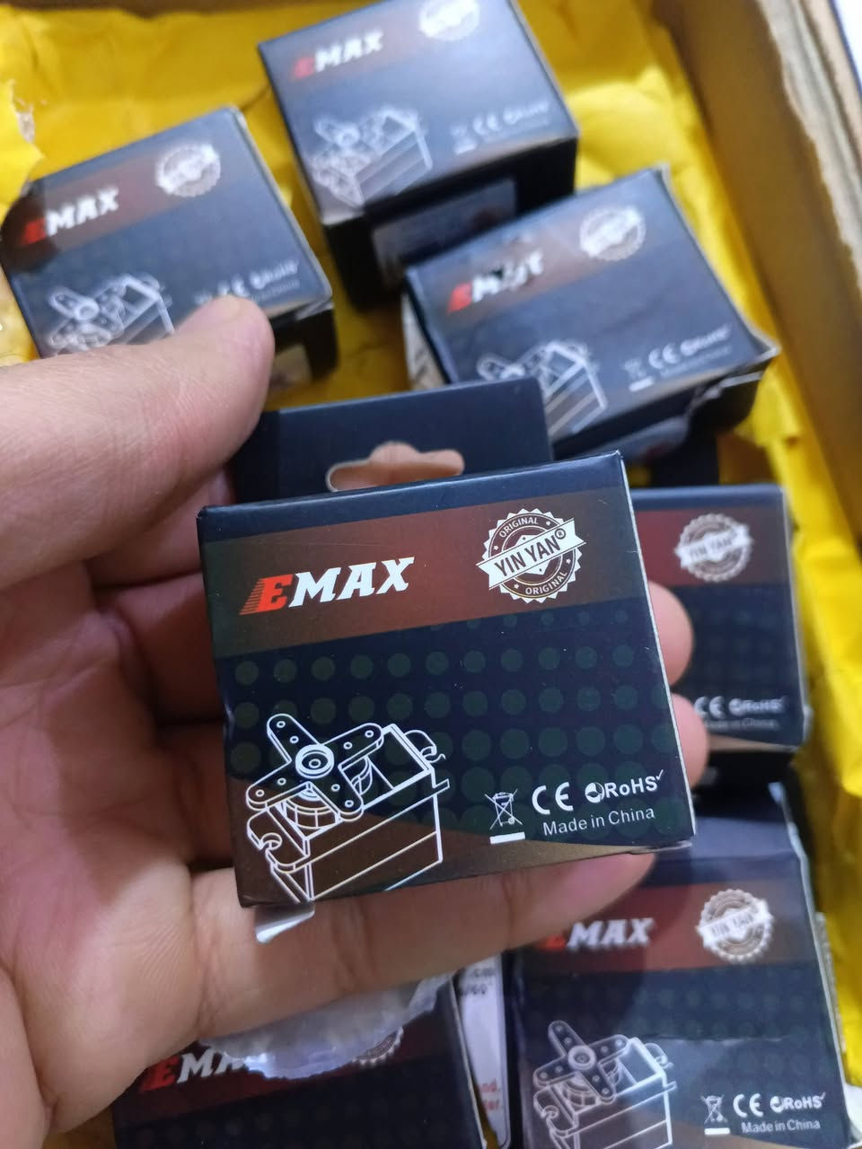 احد مهتم بهذه القطع ينطي سعرهم


**إذا كنت صاحب هذا الإعلان وتريد حذفه لأي سبب، رجاءا أرسل رسالة إلى الدعم الفني**