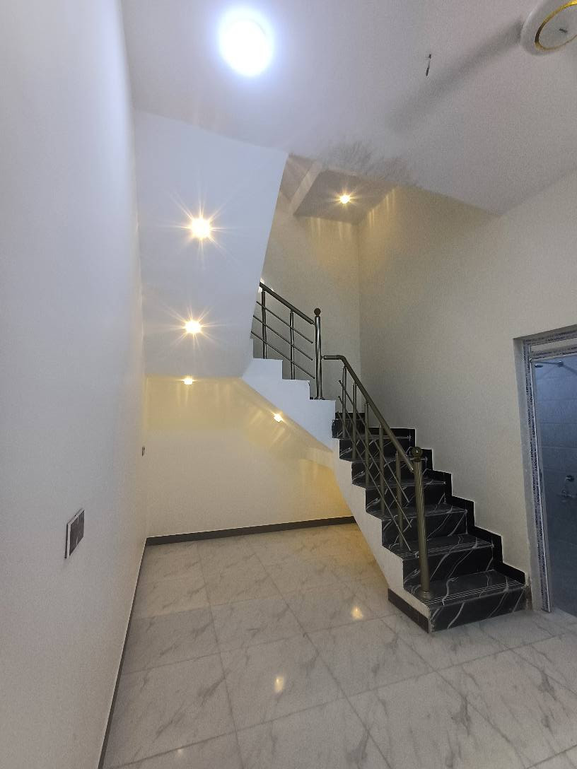 دار سكن حديث وفول مساحة 125متر 4غرف نوم وصاله ومطبخ وصحيات ديوانيه موزع كراج شارع تبليط ٩متر وقريب للطريق السياحي الداخلي البصره ابوالخصيب مقابل السبيليات الشرقيه ***********# ابو الخصيب, البصرة

