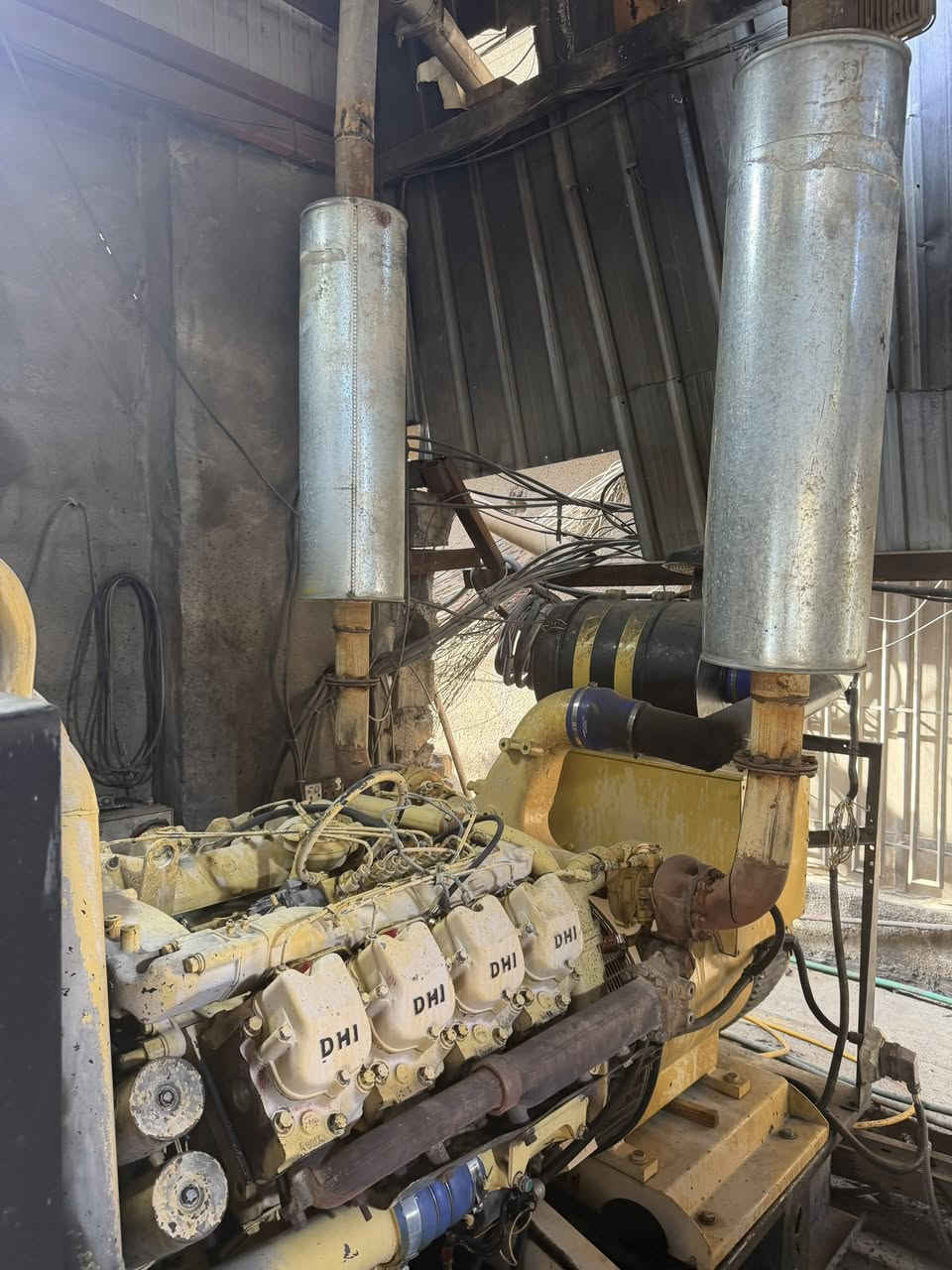 السلام عليكم دايو 8 سلندر  استندر  350 klv  المكان بغداد البلديات الاتصال  ***********
