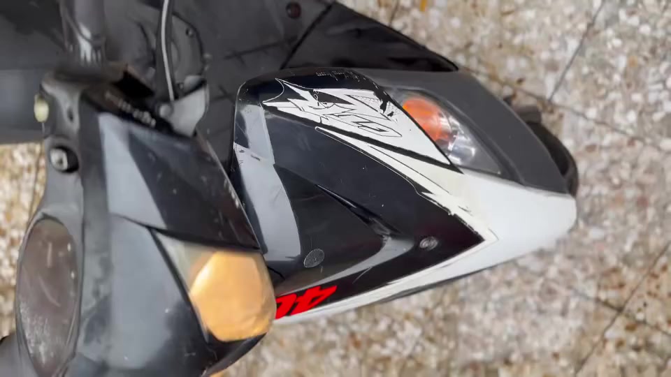 السلام عليكم دراجة نوع ثعلب للبيع الدراجة خير من الله شلعه ومعدل المكينه بلاد ما مفتوحة الكفرات نضيفة دراجة تخبل بالعافية عالياخذها السعر خاص♥️رقم***********
