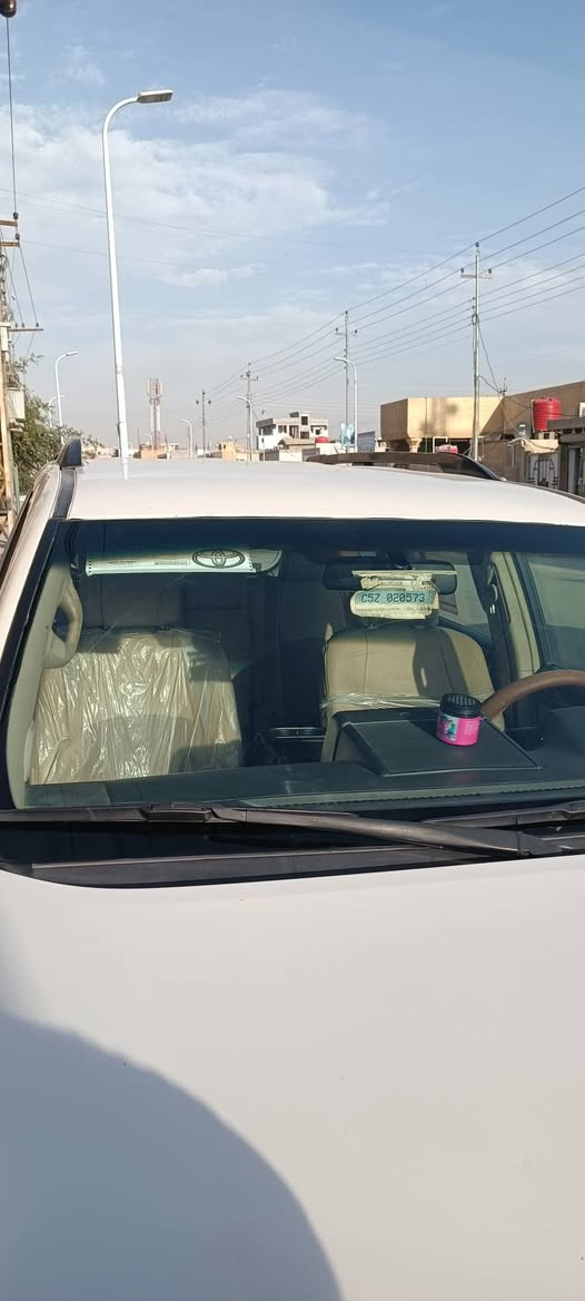 🔹 للبيع تويوتا برادو 2010 🔹
🚗 اللون: أبيض
📍 المكان:  البصره .الزبير
السيارة كفالة عامة وبحالة ممتازة جداً،
✅ خالية من الضربة والصبغ نهائياً
✅ المحرك بحالة ممتازة
✅ القير بدون أي ملاحظات
✅ الحدادية نظيفة وممتازة
🇮🇶 بلادية
❄️ تبريد ثلاث قطع
💡 لايت زنون
🔧 مفحوصة وجاهزة للاستخدام
✨ استخدام شخصي، نظيفة من الداخل والخارج
📑 أوراق كاملة ولا تحتاج أي صرف
💰 السعر: 225 دولار
🤝 بيه مجال بسيط
⚡ بيع مستعجل
📌 المعاينة على الطبيعة خير دليل
📞 الاتصال:
***********
***********
