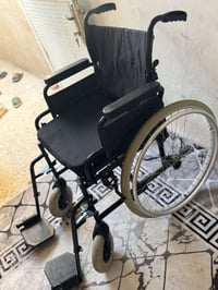 كرسي متحرك • مقعد طبي • الماني
