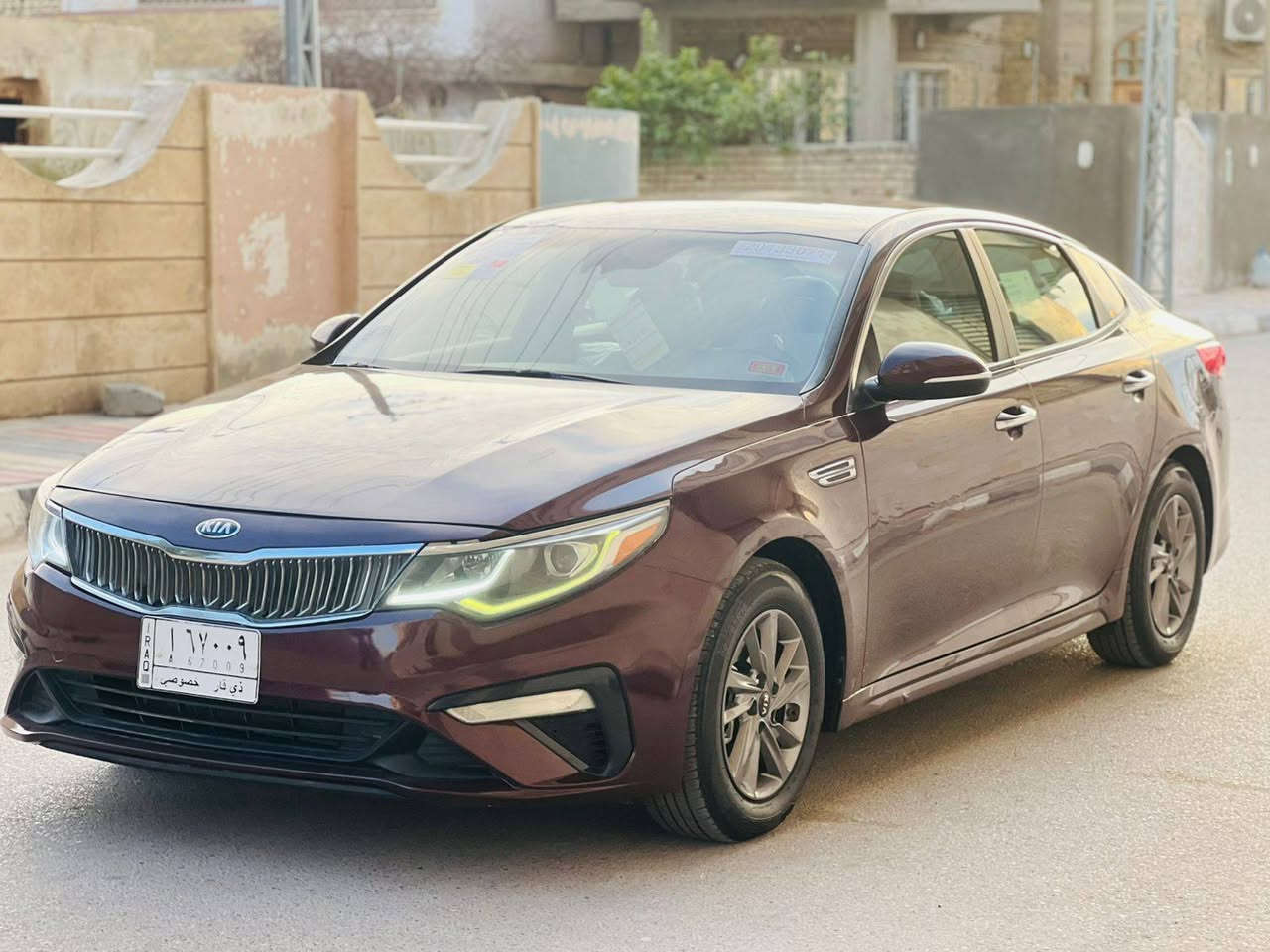 السلام عليكم ورحمة الله وبركاته.                                كيا اوبتيما 2019 رقم ذي قار 
وارد امريكي حادث فقط بنيد ومقدم جاملغ  باقي كفاله عام صبغ تبديل بارد سياره جديده استخدام شخصي  سياره احله من صوره سبيره مانزل بوضع شركه بعده  ماشيه  90 الف الف مكينه 2400  مامفتوح  موصفات حلوه نص فول السعر 132 وبيه مجال الشراي 
مكاني ناصريه مركز                                                   اللاًستفسار اتصل.   ***********
