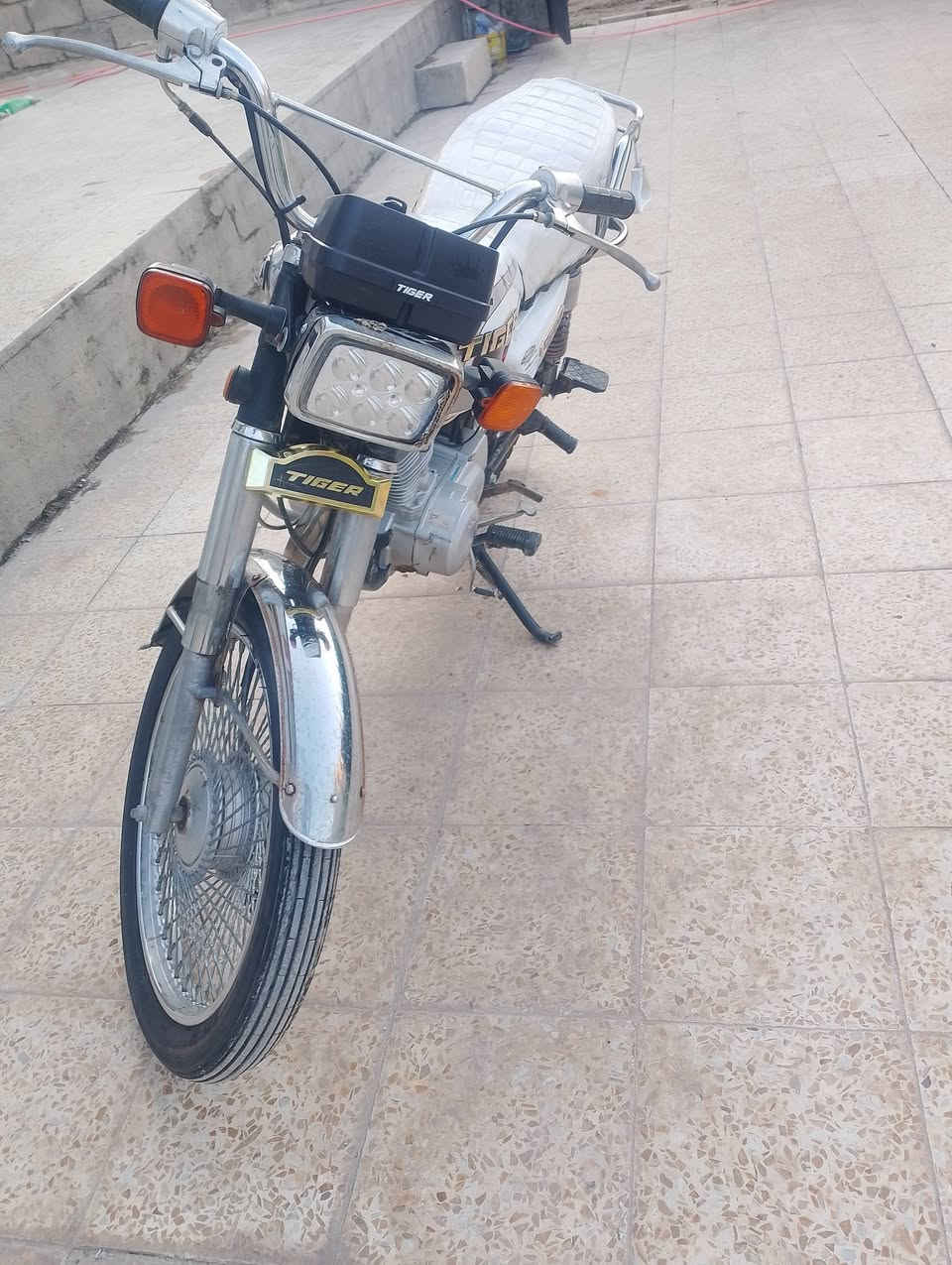 تايكر 20. للبيع. نضافة فول مكينة شرط خرسة  مطور جاهز سعرو 370 . بي مجال  قليل. مكاني زيونة طريق الشلالات


**إذا كنت صاحب هذا الإعلان وتريد حذفه لأي سبب، رجاءا أرسل رسالة إلى الدعم الفني**