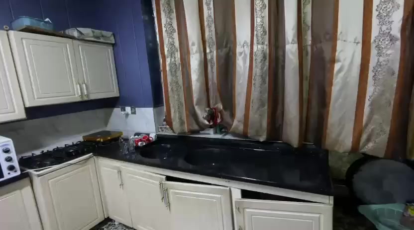 كاونتر  تركي درجه اولى🇹🇷. يحتوي على حوضين سنك للبيع 🔺 
مثل ماموضح بصور نضيف يحتاج فقط تعديل بسيط لسسك الجرارة وبراغي الباب  🔻
السعر 750 وبيه مجال بسيط🔵


**إذا كنت صاحب هذا الإعلان وتريد حذفه لأي سبب، رجاءا أرسل رسالة إلى الدعم الفني**