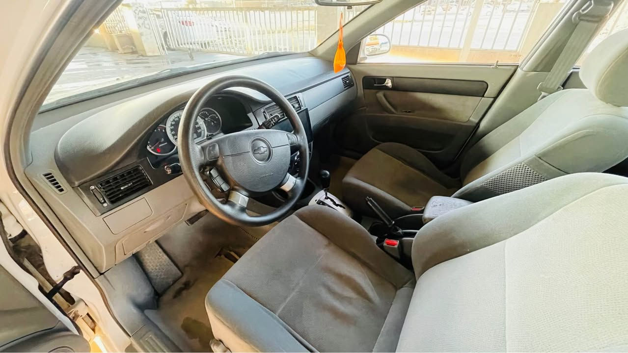 سلام عليكم 
سيارا شوفليت ئوبترا موديل 2010 توماتيك 
سيارا بيها قطعتين صبغ فقط 
ماشي 165 الف 
رقم سنوي هزا جديد ل 2030 
سيارا بسمنا شرط تحويل وكال 
رقم تلفون 📞 ***********واتساب 
*********** أربيل, العراق
