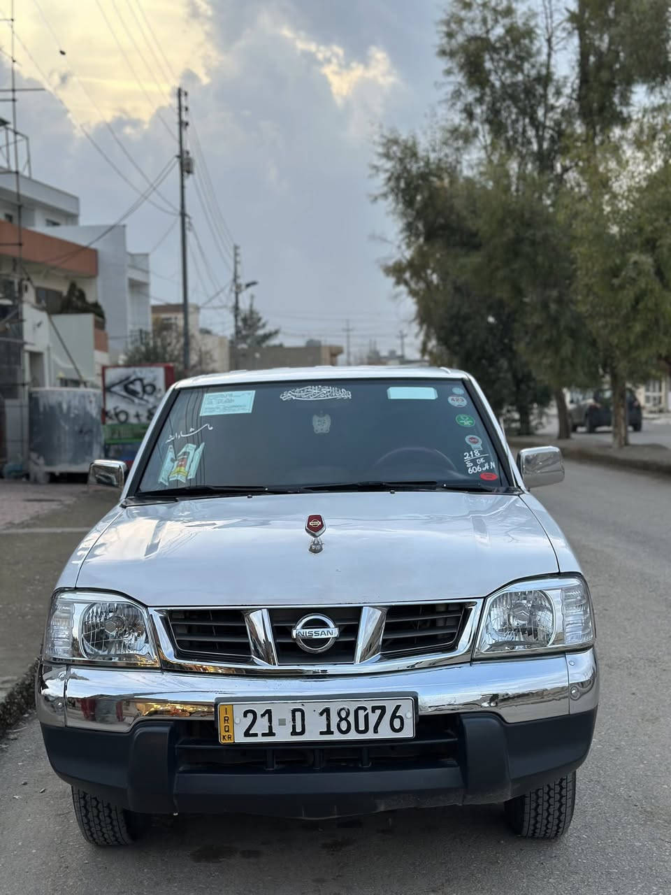 لە سەر ئیزنی ئەدمین نیسان پیکاب مۆدێل 2006 سێ پارچە بۆیاخ بێ ناوگرتن گێڕ و مەکینە بەشەرت سەیارەکە زۆر پاکە تەقەو ڕەقەی نییە  96گەڵاو مەعامەلە ژ.م ***********
