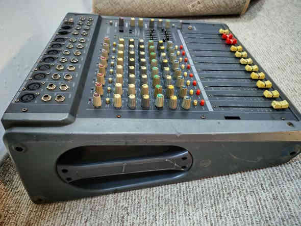 میکسر باور شکل دایناکورد سعر 160 الف دینار کلش نضیف کول بیلادی بس ایفیکد عطل *********** واتساب توصل عندی
