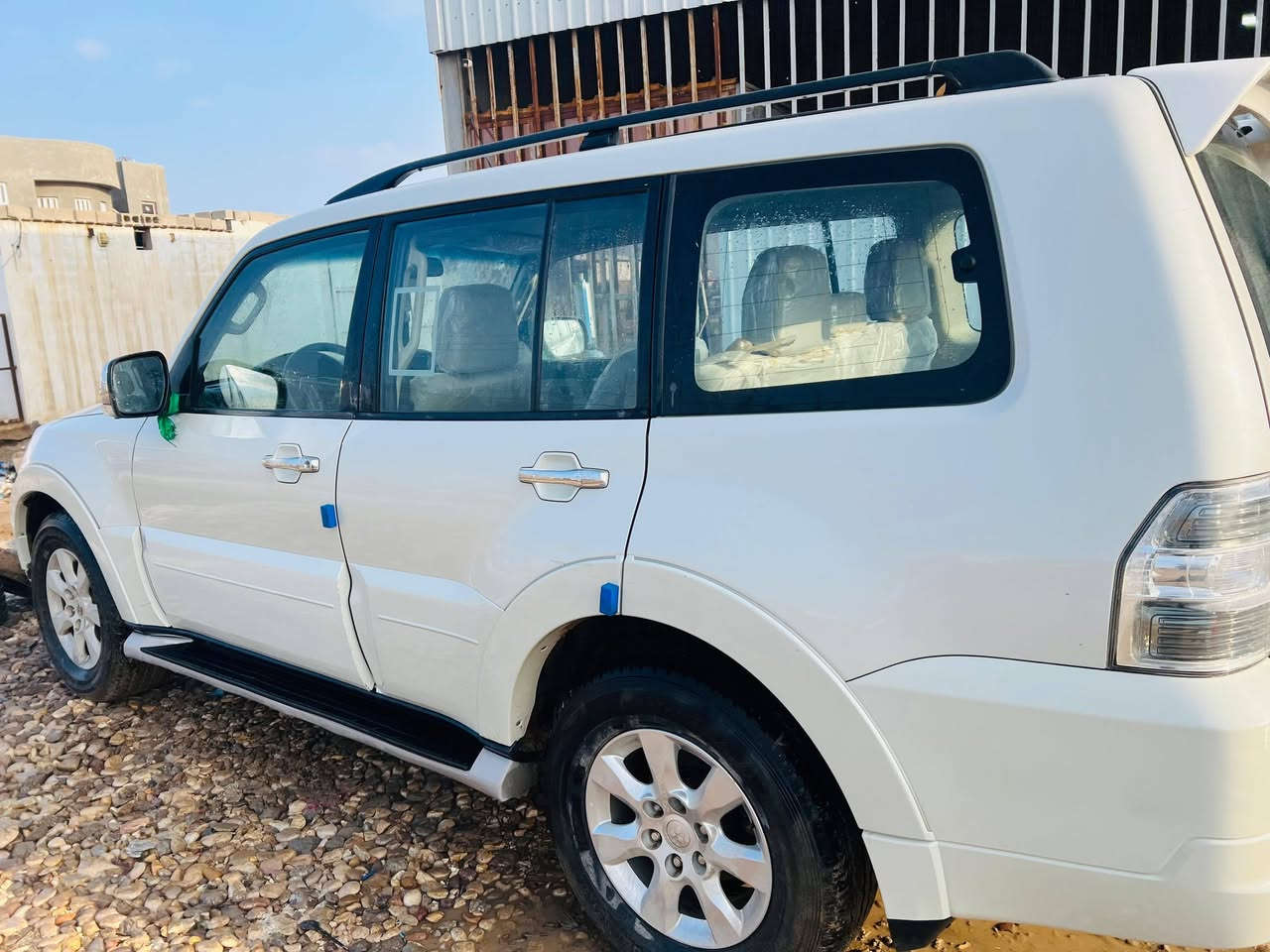 سيارة باجيرو رقم بصره موديل 2016
سنوية جديدة مجددة بالكامل
رقم جديد
مواصفات كويتي
محرك 3.5
ماشيه فقط 118 ألف
السيارة كلش نضيفه، استخدام راقي
فحص شامل ممتاز
لا تحتاج أي مصاريف
تحويل مباشر بدون مشاكل
للاستفسار اكثر 
***********
