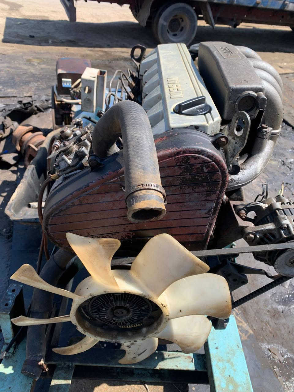 للبيع محرك نيسان مكان المحموديه الهاتف ***********
