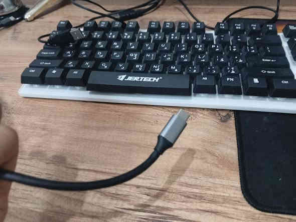 للبيع ستيم ديك LCD – مساحة 1 تيرا – SteamOS

السعر: 550 ألف دينار وبي مجال بسيط
او مراوس مع meta quest 3 او 3s
او playstation 5
المكان: أربيل – ماكو توصيل، 
جهاز نظيف ومرتب، شغال 100% بدون أي مشاكل.
ستيم ديك نسخة الـ LCD ومعاه تخزين 1TB، يعني تسعّة ألعاب ثقيلة بدون خوف من المساحة.
النظام SteamOS الرسمي – سريع ومستقره

تلعب كل ألعاب ستيم الثقيلة بسهولة

بطارية جيدة جداً تدوم 3 ساعات للالعاب الثقيله و 7 ساعات للالعاب الصغيره والبرامج

مناسب للسفر والدوام والبيت.

يكدر يشغّل ألعاب قويه مثل GTA, RDR2, Elden Ring وغيرها بأداة جيد جداً 

تقدر تربطه على التلفزيون وتلعب كأنه جهاز منزلي.

حجمه صغير وسهل الحمل.

يدعم مودات وألعاب خارج ستيم إذا تحتاج.
يجي وياه اضافه. ستاند + dockstation تكدر تربطه ب تلفزيون او ماوس كيبورد هواي اشياء

الي يريد يحجز أو يسأل يخلي رسالة او يراسل واتساب 0751 011 5042
