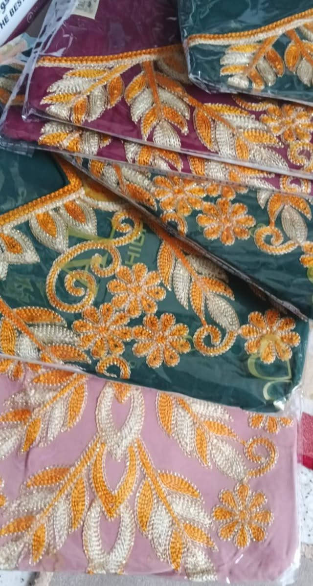 قطعة طويلة سعر 10 الف 
توصيل داخل رميثة موجود


**إذا كنت صاحب هذا الإعلان وتريد حذفه لأي سبب، رجاءا أرسل رسالة إلى الدعم الفني**