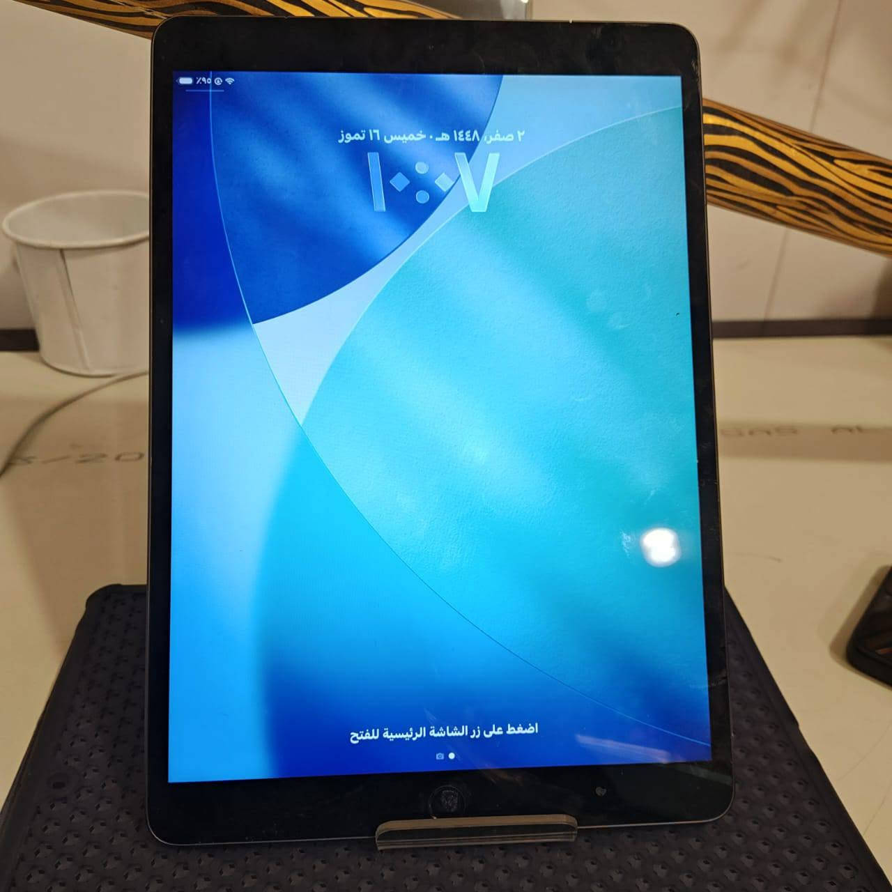 📱 iPad Air 3 (64GB)
✅ الشاشة: 10.5 إنج Retina بدقة 2224×1668 مع True Tone
✅ المعالج: Apple A12 Bionic
✅ الذاكرة: 64GB
✅ الكاميرا الخلفية: 8 ميگابكسل
✅ الكاميرا الأمامية: 7 ميگابكسل
✅ البصمة: Touch ID
✅ يدعم: Apple Pencil (الجيل الأول) والكيبورد الذكي
✅ البطارية: تدوم حتى 10 ساعات من الاستخدام تقريبًا �
دعم أبل الرسمي
💰 السعر: 160 ألف دينار
بدون ملحقات فقط حافظه دفتريه 
🚚 يوجد توصيل
📞 ***********

