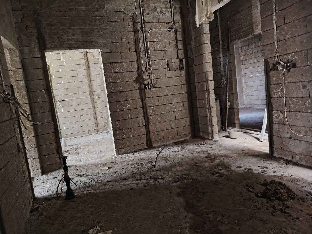 سلام عليكم. كادر كامل
لبخ سمنت
تكنيد. مصاطر شرط كبان 
واقع حال زاويه وركن
 تطبك. مصطره طول. بعرض 
شغل درجه اوله التزام بلعمل
الي يريد.. شغل نضيف. ودرجه اوله ولتزام بلعمل يتصل او يراسل ،.....(***********..
