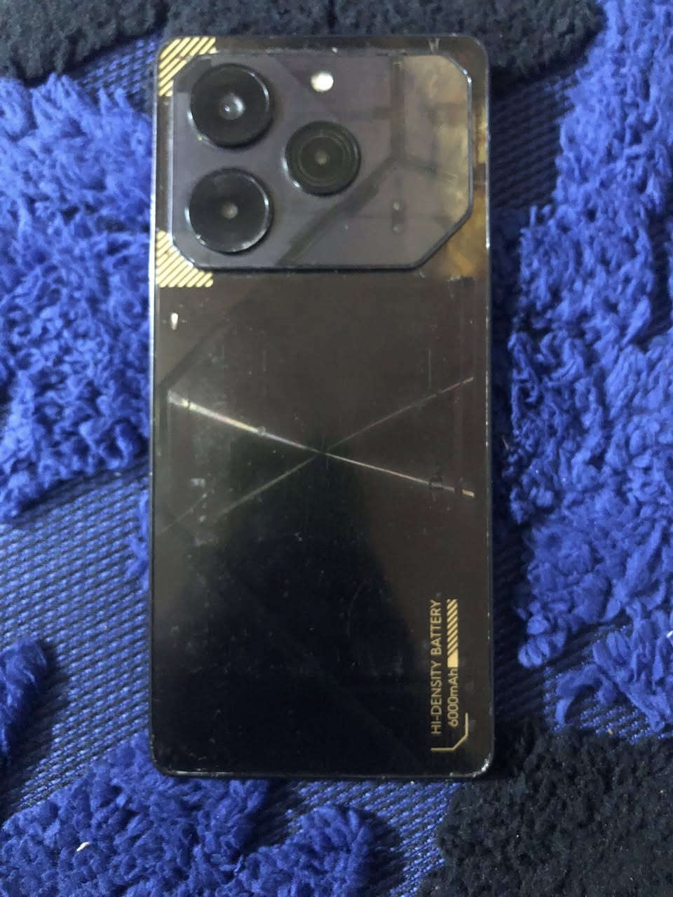 تكنو بوڤا 6 برو للبيع ذاكرة 256
الجهاز مابي اي شي شغال بوبجي 60 فريم شغال ويخبل بي فقط هذا الخط مبين بل صور بل شاشة عل يسرة بس هذا بي 

مكاني بغداد حي العامل 

السعر :150 وبي مجال وهذا رقمي بي واتساب ***********
