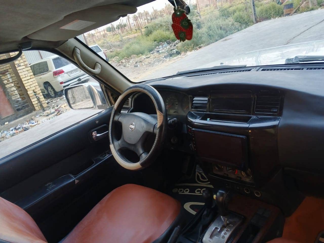 نيسان باترول 4800 رقم شرط تحويل
تخم تاير جديد
صدر جديد 
دوشمه جديده
كامرات امامي خلفي
كهربائيات كله شغاله 
لوكير شغال 
مكينه كير مكفولات 
السعر 130بيه مجال
***********
