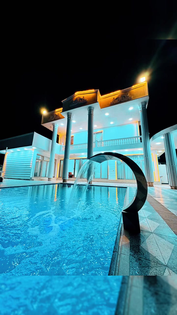 ✨ استمتع بأجمل الأوقات داخل المزرعة ✨🔥

🏡 أجواء راقية وخصوصية كاملة للعوائل والأصدقاء  
🌴 حديقة كبيرة ومساحات مريحة للاسترخاء  
🏊‍♂️ مسبح قياس 5×10  
📏 عمق متدرج من 1.30م إلى 2م  

⚽️🏀 ملعب مشترك لكرة القدم والسلة  
🎱 بليارد منضدة  
🪑 كعدة عربية مرتبة ومريحة  
🍖 مكان مخصص للشوي والجلسات  
🎠 ألعاب أطفال  
🚗 كراج واسع يتسع لعدة سيارات  

🏠 بيت طابقين متجهز بالكامل  
✔️ غرف مريحة  
✔️ جلسات داخلية  
✔️ خدمات متكاملة  

🎉 مناسب لـ:
• العوائل  
• الجلسات الشبابية  
• أعياد الميلاد  
• المناسبات الخاصة  
• الاستجمام والراحة  

📲 للحجز والاستفسار مراسلتنا خاص أو واتساب  
*********** 
📍 بغداد حي جهاد مكاسب
