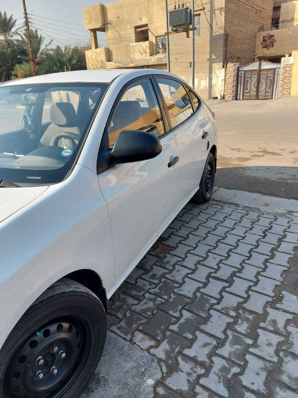 السلام عليكم النتره (محرك ٢٠٠٠)  ٢٠١١ سليمانيه بسمي بلاديه مكفوله من البارد والصبغ  
بيه منظومة غاز سياره مناقصه كلشي 
 سعر ١٣٠ 
***********
