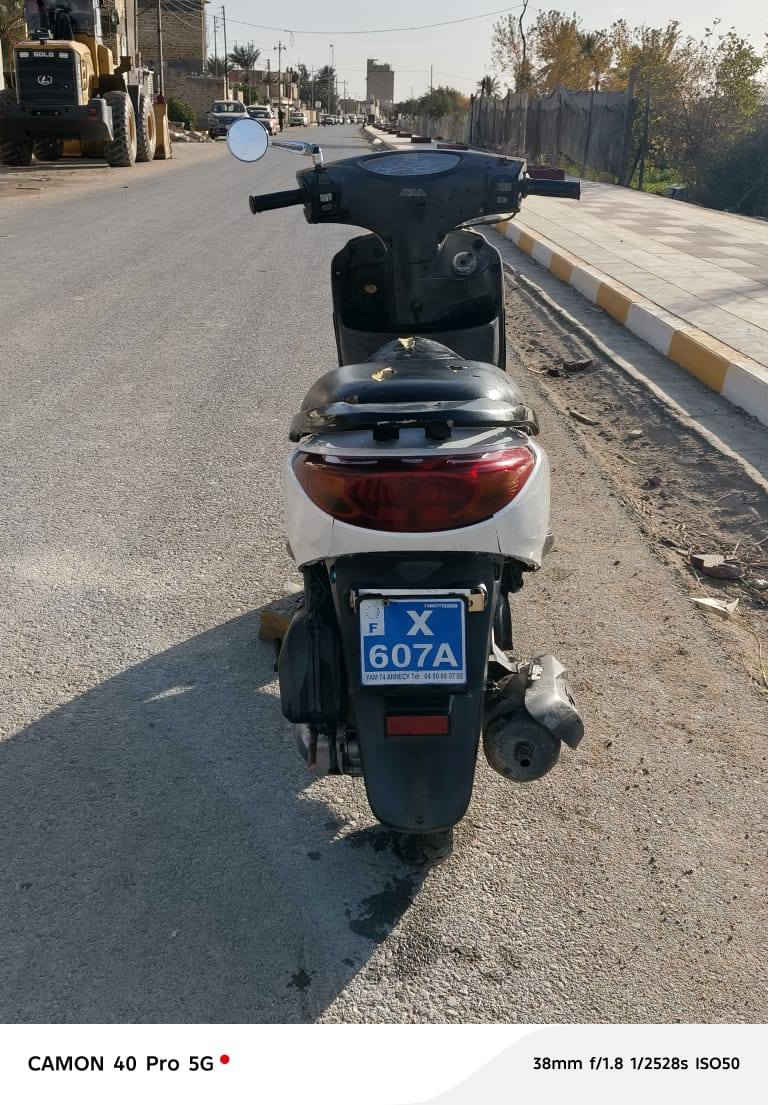 يا الله عمي اسلام عليكم من رخصت صاحب الكروب دراجه بريس للبيع دراجه خير من الله مكينه جاهزه وناعمه وكهربايته جاهزه يعني دراجه كفاله وشوفت عينك تجي تفحص وين ما تريد وسعره 600 وبيه مجال للطيبين. 
//ملاحظه.دراجه مستعجل على بيعته لان محتاج فلوسه


**إذا كنت صاحب هذا الإعلان وتريد حذفه لأي سبب، رجاءا أرسل رسالة إلى الدعم الفني**