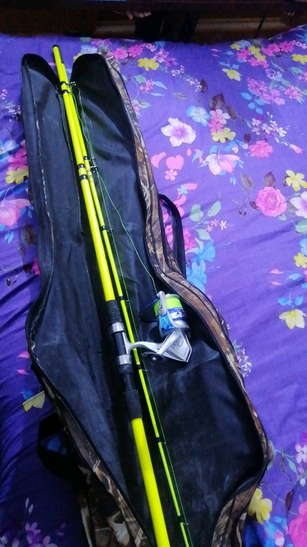 عده مال صيد كامله جنطه سحابين طول 135 سم سبنر 240 سم جلاتين مسلح بيهة ضرر حلقه الحساس السيراميكه واكعه مع مكينه حجم 6000 مستعمله و سبنر ثانيه مره وحده نازل بيهة للصيد كاربون قطعتين 270سم مع مكينه جديده وباكيته موجود حجم 7000 خيط جديد ابوكابار حجم 50 مشدود بيهة 100 متر 
عنوان بعقوبه الكاطون رقمي ***********