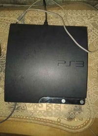 بلايستيشن 3 • ملحقات كاملة • ٣٥ لعبه