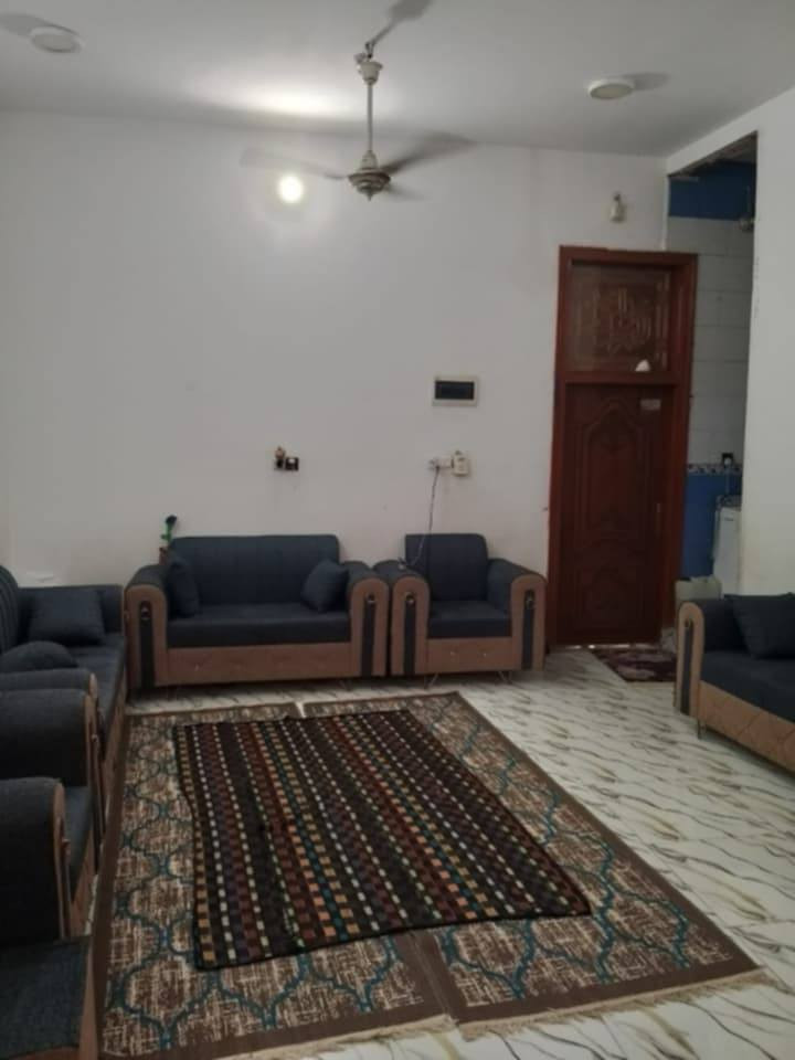 بيت للبيع طابو 🏫 م 140

غرفه نوم مع صاله

إستقبال ومطبخ

صحيات خارجيه و داخليه

السكف عكاده
البيت حي سيده زينب مقابيل
حسينية نبي رحمه
السعر 140وبي مجال💵
استفسار ***********
المندوب العقاري حيدر📞
عندك عرض تعال خاص ودلل

