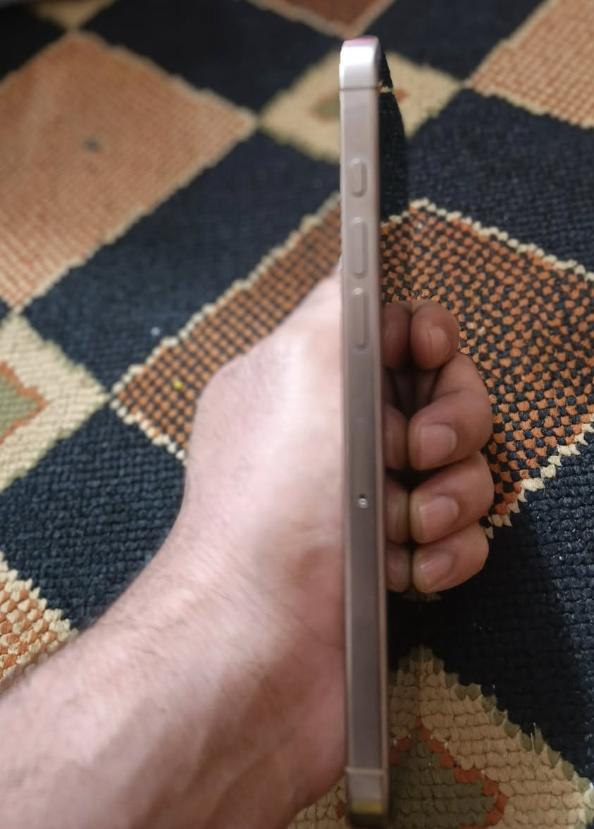 السلام عليكم
ايفون 16برو ماكس
نضافه 100/100
بطاريه 100 
مشحون 203 فقط 
ذاكره 256 
شرق اوسط 
نموذج M
سعر نار مليون 300 وبيه مجال 
اتصال ***********
