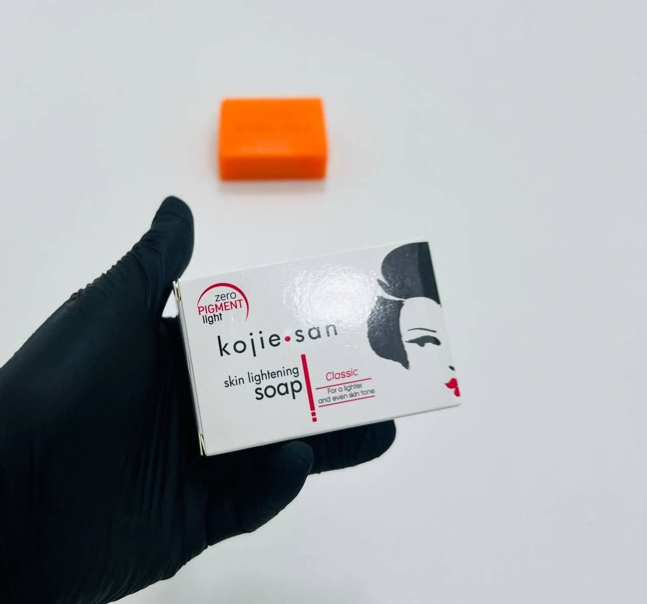 🧼✨ صابونة كوجي سان الأصلية – الغنية عن التعريف 💯
#الأصلية #الفلبينية 🇵🇭

صابونة Kojie San الشهيرة اللي توصّي بيها أغلب أطباء الجلدية 👩‍⚕️👨‍⚕️
تحتوي على حمض الكوجيك الفعال لتفتيح البشرة وتوحيد اللون 🌟
تنظّف، تفتح، وتخلي بشرتچ ناعمة ومتوهجة 😍

🧴 طريقة الاستخدام:
استعمليها يومياً للوجه والجسم مثل الصابون العادي ✔️

💸 السعر: ٣ آلاف دينار فقط 🇮🇶
متوفرة الآن .. لا تفوتين الفرصة! 😉


**إذا كنت صاحب هذا الإعلان وتريد حذفه لأي سبب، رجاءا أرسل رسالة إلى الدعم الفني**