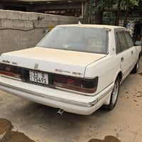 شباب سيدان 90 محرك بطه 2500 vvt_i  مجول سياره بلاد بس هلا لات خلفي بيه...