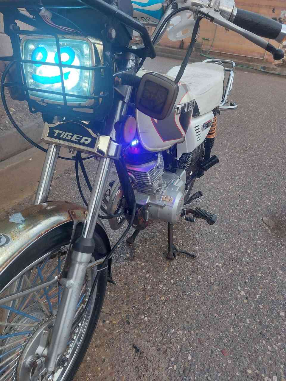 ماطور تايكر للبيع 2020وزن ثقيل مامفتوح مامفيلس كهربائيات كلها شغاله السعر 460وبي مجال  ***********
