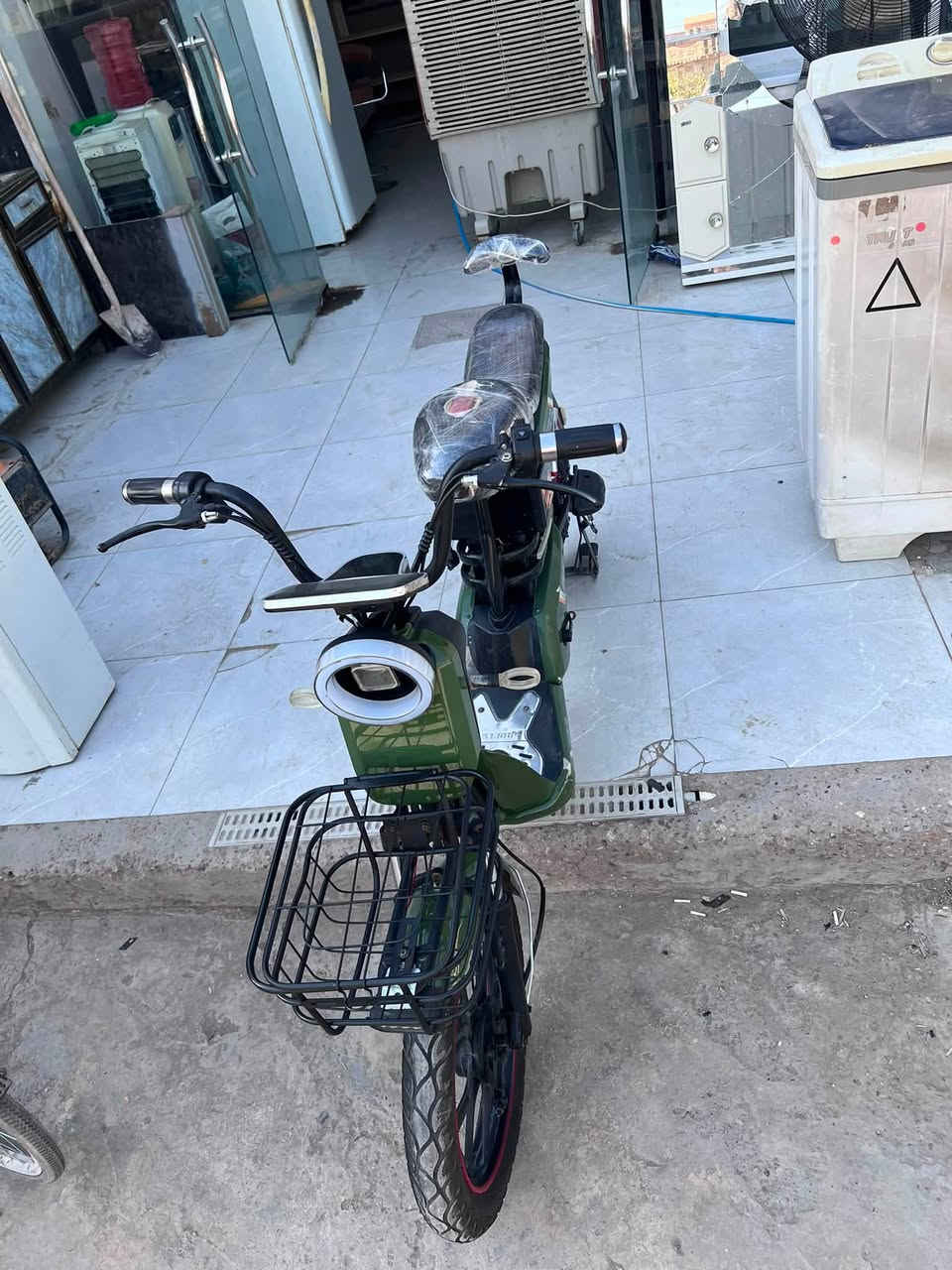 دراجة شحن البيع موديل25 أربع بطاريات على فحص بعدهة جديدة ٣سويجات كارتين تشغيل السعر 300 وبيه مجال المكان ديالى بعقوبة التحرير يم ماريا مول الاتصال ***********
