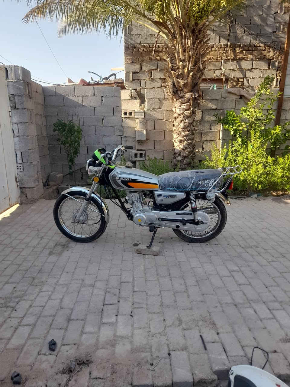 للبيع اربعه كير نامه اوراق موديل ٢٤ طالعه بل ٢٥ دراجه نضيفه محرك حلو كهربائيات شغاله السعر ٥٢٥ وبيهة مجال قليل المكان كربلاء شارع بغداد قرب سيد الوصياء عمود١٢٨ لستفسار على الرقم ***********
