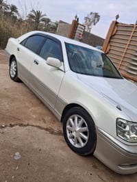 ملكه • ٢٠٠٢ • ستيرن كهرباء