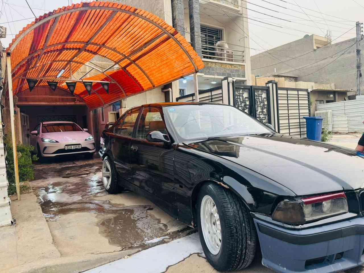 السلام عليكم
بي ام دبليو e36 320
مكينه 20 مسكر اصل بلادي كير عادي
صبغ عام جديد درجه اولى تبريد شغال 
رقم بغداد دولي بأسمي 
مكاني بغداد البياع 
السعر 48 
تفاصيل اكثر عالرقم 
*********** بي واتساب

مكلف بلانشر للاستفسار اتصل على الرقم
