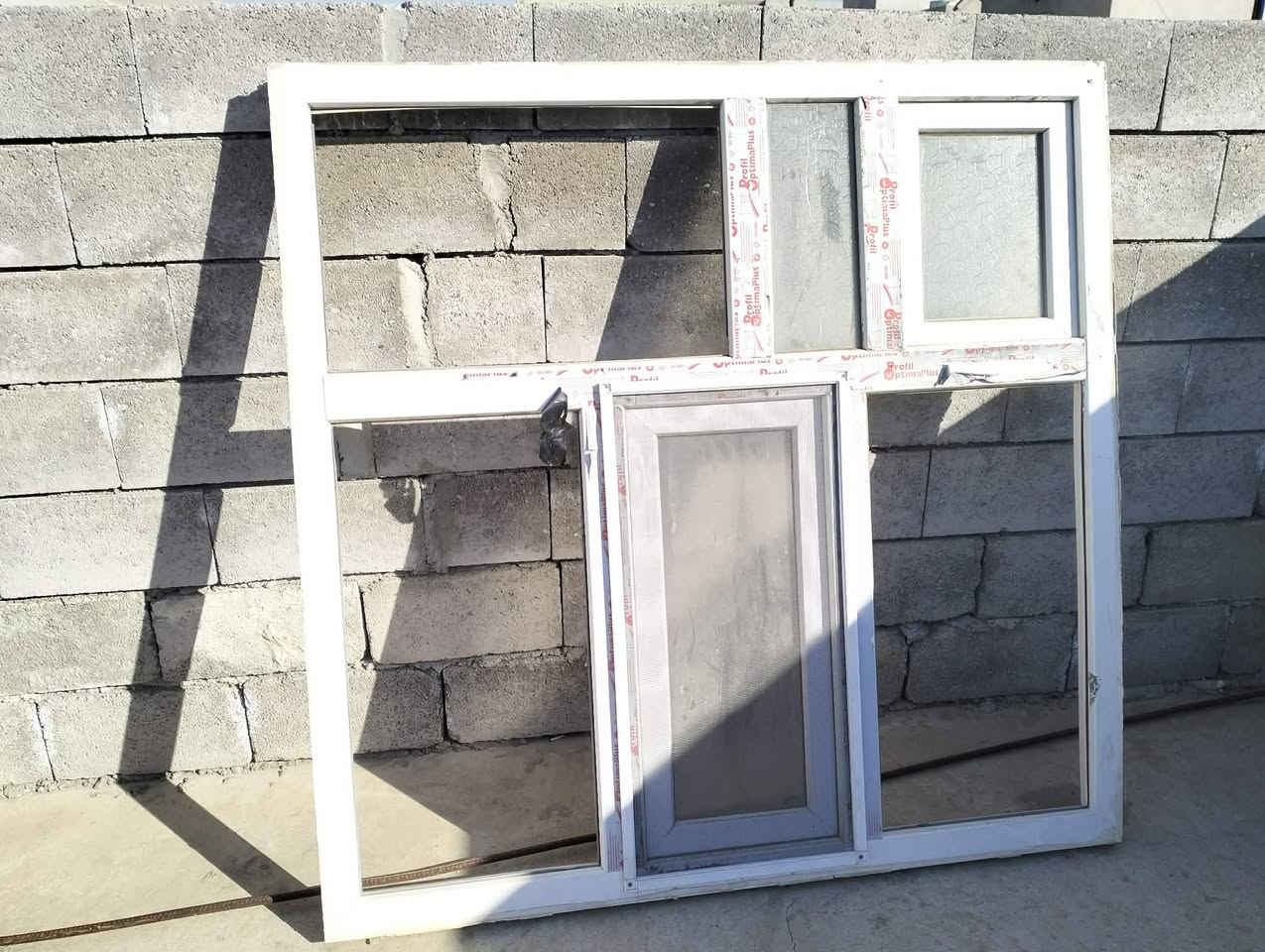 سلام عليكم    كامل قياس 153 عرض  طول120
 #سعر 75 قفل    ***********
