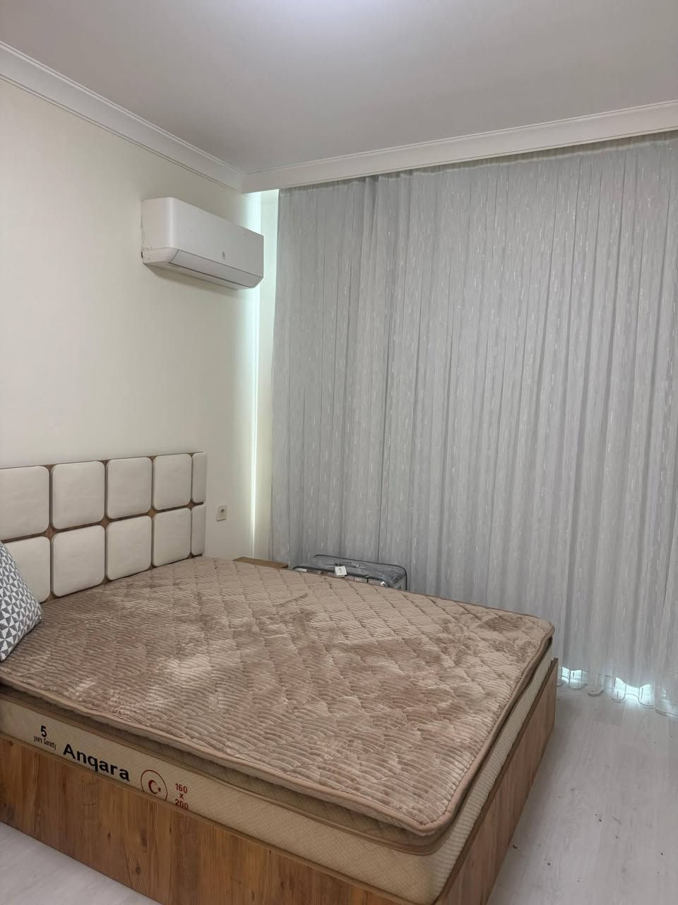 شقة غرفتین و صالة #للایجار 
مؤثث جدید ، اثاث زیرو ، ممسكونه 
مساحة 108 متر ، ‌طابق 16
مجمع سكنی لالاف ایربورت فیو 
اربیل  ، مربع ذهبی ، مقابل مطار 
للتواصل :
0750 444 7409 
0770 184 78 47
