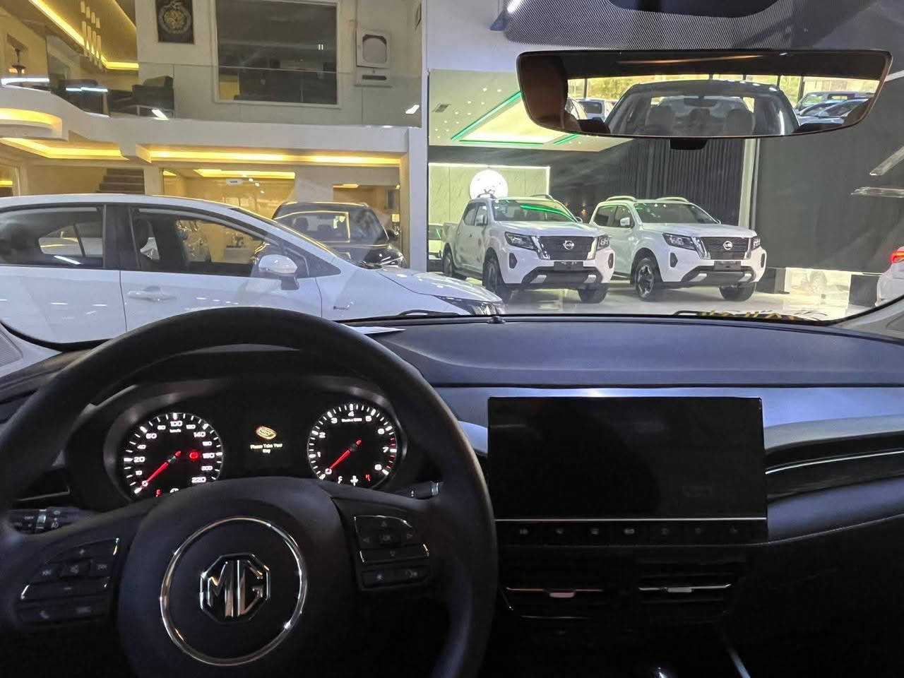 سڵاو و ڕێز بۆ هەموو لایەک
MG5 2025 شکل نوێ
نرخێکی زۆر گونجاو
سفر کم
بەسمە، ویل کڕۆم،شاشە،زۆر مواسەفاتی جوانی تایبەتی تر
ڕەنگی سلڤەر و ڕەش و ماڕۆنی بەردەستە 
بۆ زانیاری زیاتر پەیوەندی بە وەتسئەپ یان ڤایبەر
0750 577 6836
شوێن هەولێر
