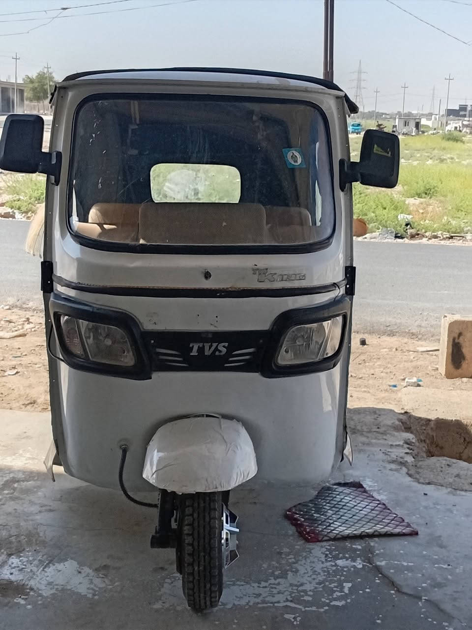 تكتك للبيع مدير ١٨رقم عربي اديالى سعرها ٤٠٠٠١٠٠ أربع ملايين ومية  ***********
