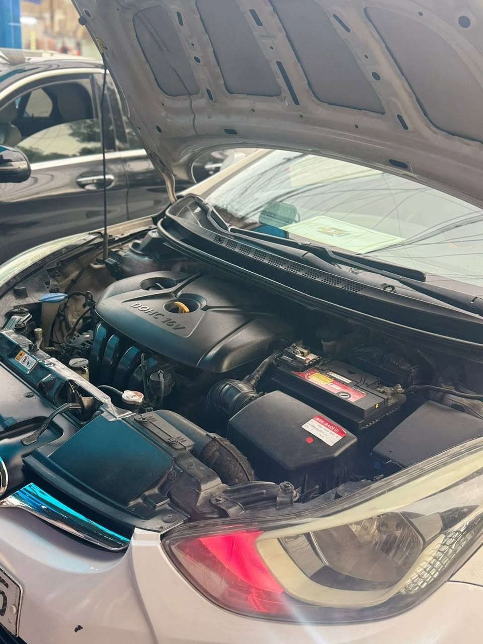 سلام عليكم النترا 
موديل 2014 خليجي GLS 
رقم بغداد الجديد باأسمي 
 فول مواصفات عدة البصمة
بيهه قطع صبغ عدا بنيد وجاملغ السايق وباب السايق وجاملغ خلفي والتكم بدون دواخل اثر تكشير وطخات 
 كشنات جلد +تدفئة
 شاشة
فتحة سقف
قطعتين تبريد
مري شفط
تحكم ستيرن +مثبت سرعة
كير محرك صدر تبريد تخم تاير كله نضيف 
السياره جاهزه دهن جديد ADINOL الماني 
110 بيها مجال بسيط 
مكان بغداد 
الشراي يتصل على رقم 
***********
سونارها موجود
