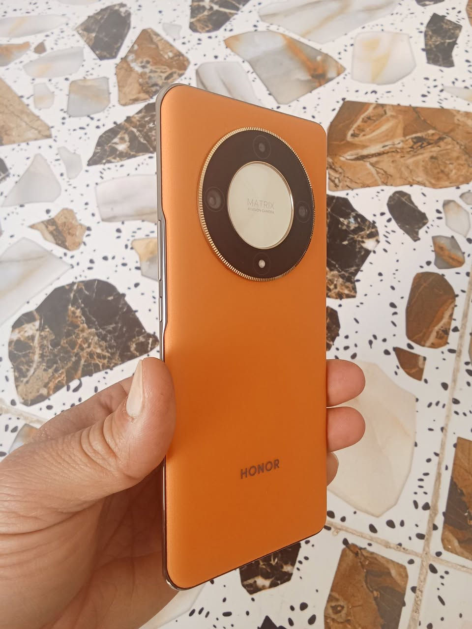 هونور X9b  ذاكرتو 256 ورامو12 جهاز اخو الجديد ب 250 وبي مجال


**إذا كنت صاحب هذا الإعلان وتريد حذفه لأي سبب، رجاءا أرسل رسالة إلى الدعم الفني**