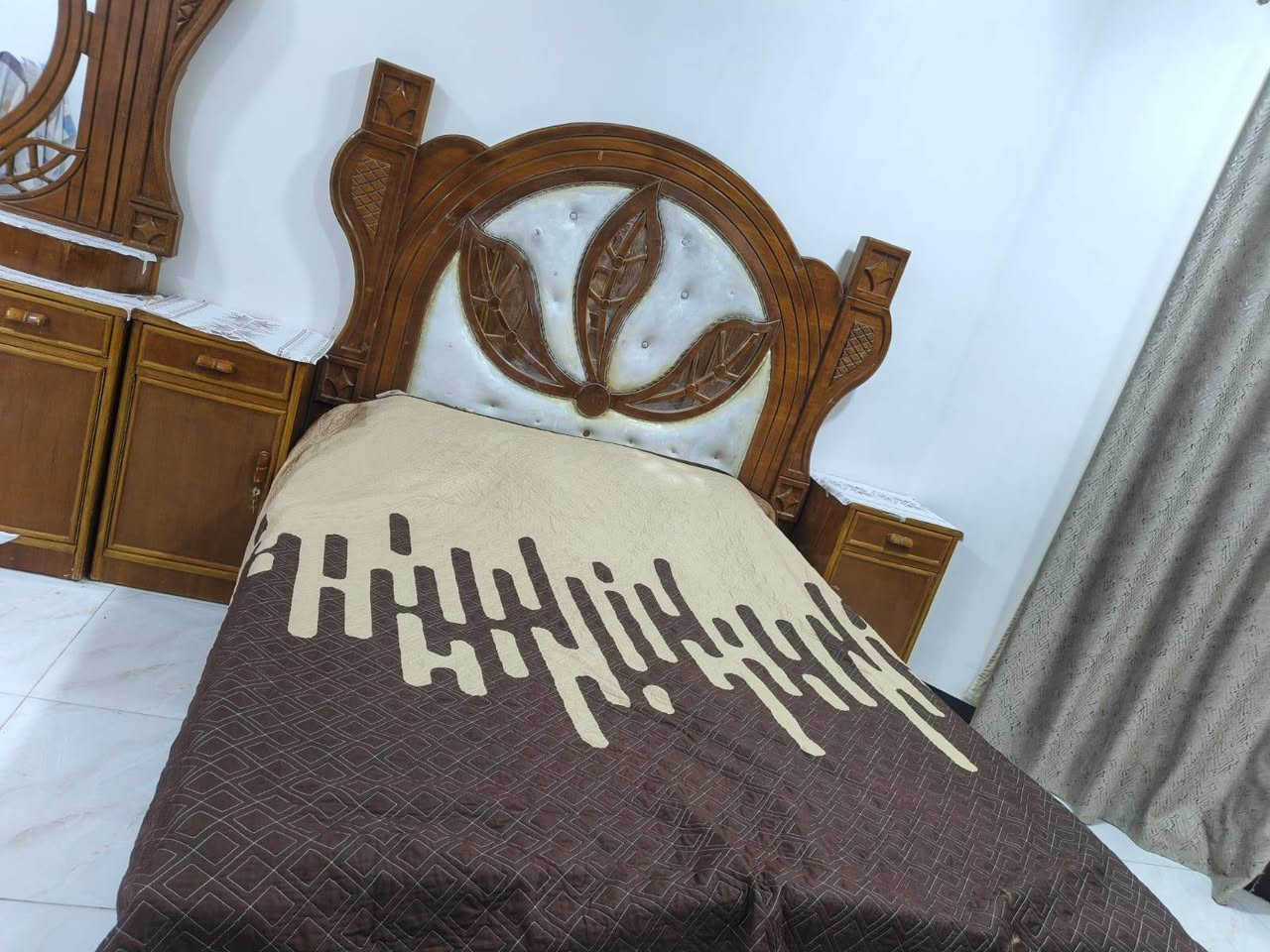 غرفة اخشاب نظيفة مع جهاز جري ‏
للبيع حلة ابي غرق الاتصال على الرقم 
‏‪***********‬‏  ابو علي


**إذا كنت صاحب هذا الإعلان وتريد حذفه لأي سبب، رجاءا أرسل رسالة إلى الدعم الفني**