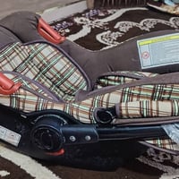 كرسي أطفال • هزاز • بغداد تاجي