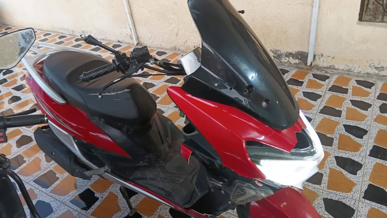 سلام عليكم دراجه حلوه خير من الله محرك مكفول الولد راعيهى ندعم بيهى صار سنه وابو حلف عليه ويريد يبيع لحد يتصل يسئل اوراق ماكو ولا اعرف محركهى شكد او شسمهى مكانهى صلاح الدين الضلوعيه وسعر الكفر 75 ***********
