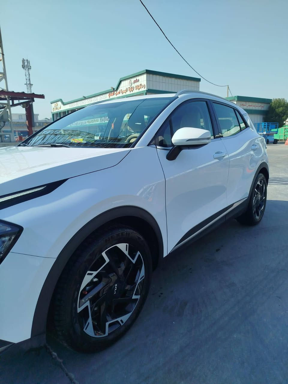 السلام عليكم 
سبورتج 2024
شركه الدوليه بالضمان
ماشيه 20الف
كفاله عامه 
رقم بصره باسمي
سعر 24000$

*********** البصرة, العراق
