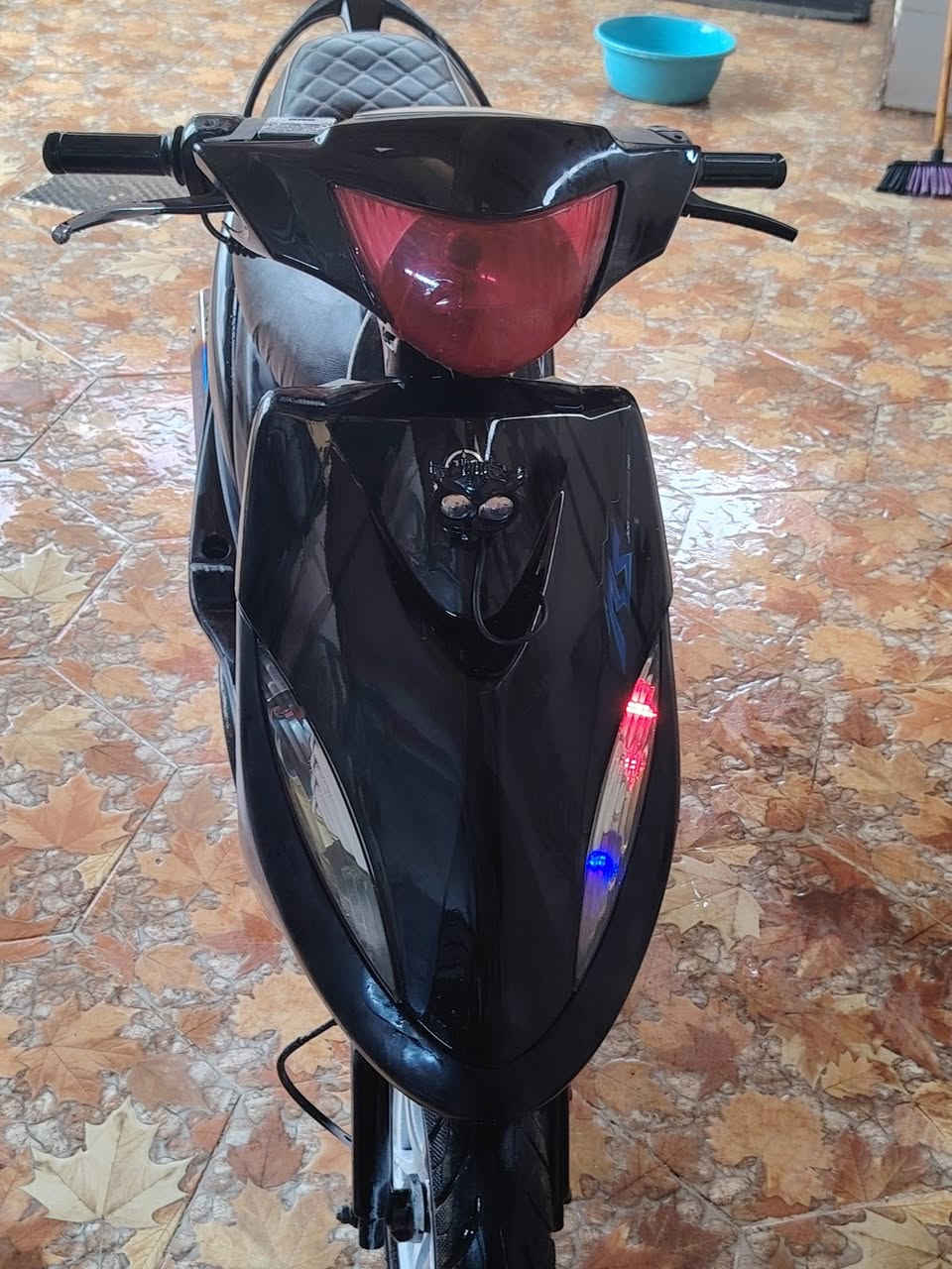 دراجة ماكس عدلة كاملة دراحة نضيفة مرتبة. صلنصة رياضي. ويالة. مكاني ديالى جلولاء. سسعر خاص


**إذا كنت صاحب هذا الإعلان وتريد حذفه لأي سبب، رجاءا أرسل رسالة إلى الدعم الفني**