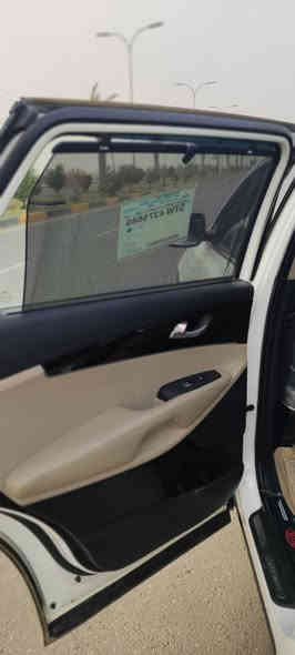 السلام عليكم ورحمة الله
_____________
 سورنتو 2020 خليجي 
مكفولة كفالة عامة
رقم دهوك تحويل ثاني يوم
: السعر 290 + بيها مجال 
موصفات : فول 1/1
ماشيه 85 الف حقيقي
.بصمه تشغيل وابواب
.لدات اماميه خلفيه
.حساسات اماميه خلفيه
.لايت زنون عالي ناصي
.شاحن واير لس 
.كراسي كهرباء
.كشنات الاماميه تحكم كهرباء
.كراسي جلد تدفئه تبريد 
.سايد بريك بصمه
.تبريد 3 قطع
.محرك 6 سلندر 3500 كير 8 نمر✈️
.كروز سرعه
.فول تحكم ستيرن 
.سبعه راكب
.لون مميز ابيض صدفي
.ترحيب عند الأقتراب 
.يدات نيكل
.دفع رباعي
.شاحن لاسلكي
.كامره دوراه 360 
.جنطه كهرباء ذكيه(الفتح عند الأقتراب)
.مري شفط / اشاير بالمري
.بردات بلاديه 
.شاشه كبيره اصليه بيها نضام ابل كار بلي
.انضمة قياده Eco Sport Cimfort Smart
.كشافات ضباب+ مواصفات خير من الله
(سياره متصرف عليها دينار)
.اي استفسار الاتصال ع الرقم ***********+وتساب
مكان/ الموصل /قضاء تلكيف
