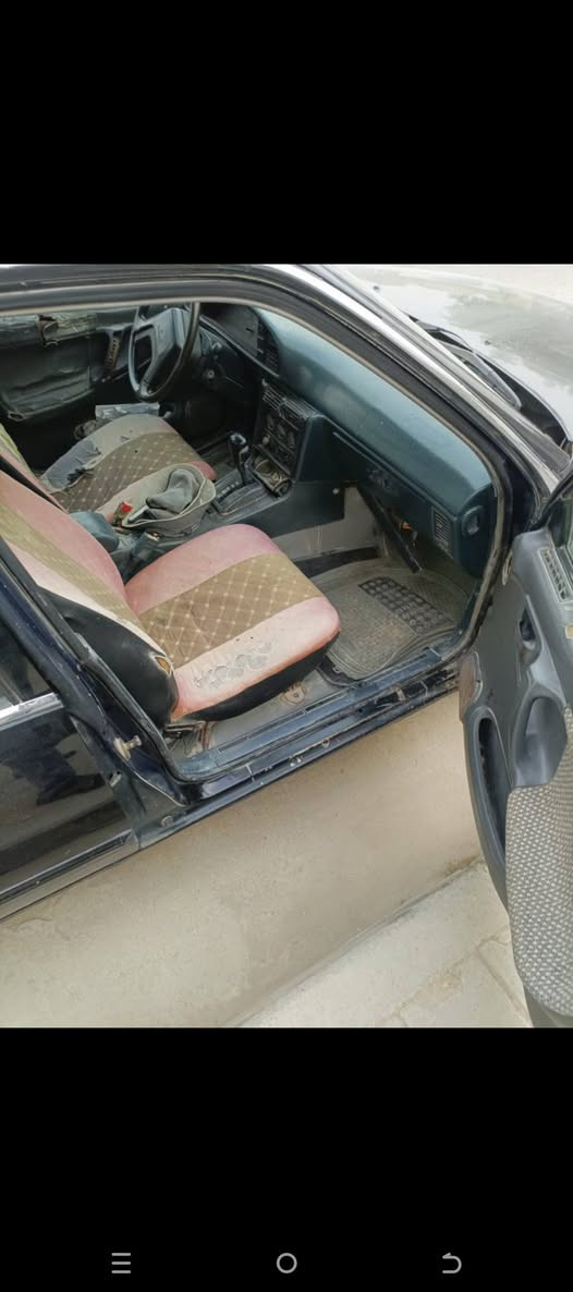 السلام عليكم
دايو برنس موديل 1993
كير أوتوماتيك
 مكينه مفتوح نظيفه
مكينة 2000
رقم كربلاء
سنوية ساقطة
السيارة جاهزة مانقصها أي شيء
السعر 27ورقة ومجال بسيط كلش
بدون مراوس فقط بيع
رقم الهاتف
***********
